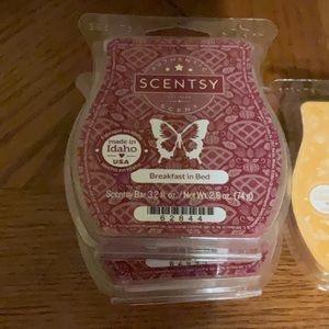Scentsy bars (5) Assorted